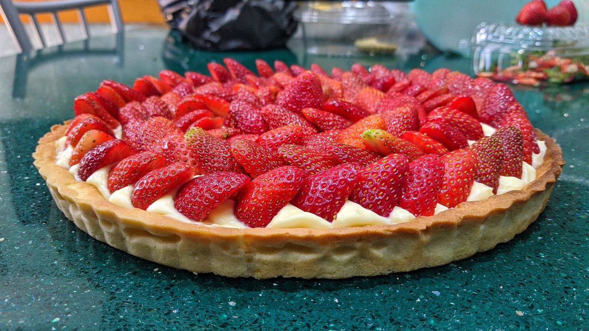 It's my brother's birthday so I made him a strawberry tarte