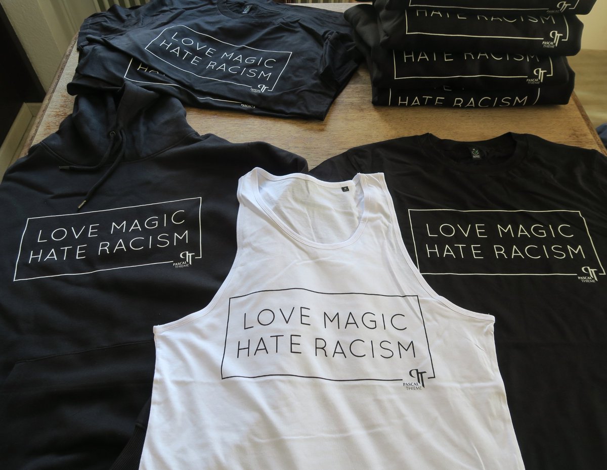 Gerade haben wir dieses tolle Merchpaket von Pascal Thieme fertig gestellt. Bio, fair, antirassistisch und zauberhaft. Die Sachen bekommt Ihr auch bei uns im Shop:
stoned-washed-shirtz.de/Shop/de/35-pas…

#pascalthieme #organiccotton #biobaumwolle #fairfashion #magie #antiracist #hateracism