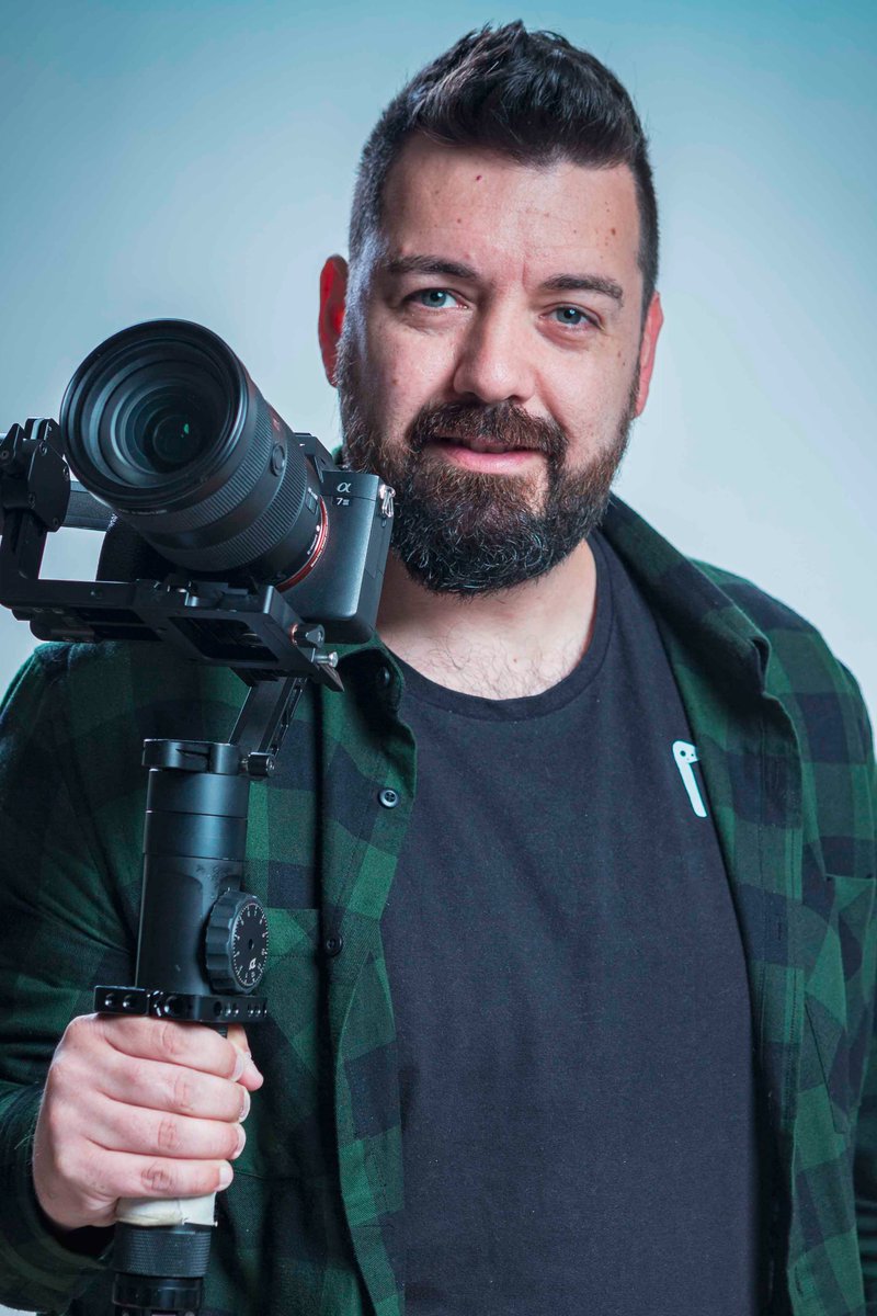 “Tutti possono migliorare a dispetto delle circostanze e raggiungere il successo se si dedicano con passione a ciò che fanno.”

FOTO: bit.ly/kasinoph

#nicolad'alessio #videomaker #content