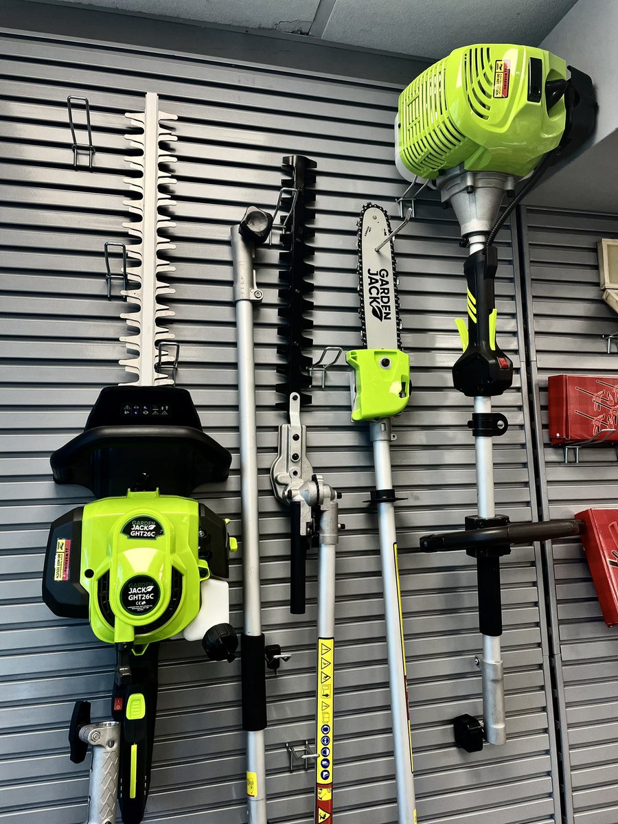 As we are now back open, why not come down to our Wolverhampton showroom and check out our latest garden power tools 😃#gardentools #garden #powertools #petroltools #petrol #gardening #hedgetrimmer #chainsaw #strimming #diy #landscaping #gardenjack