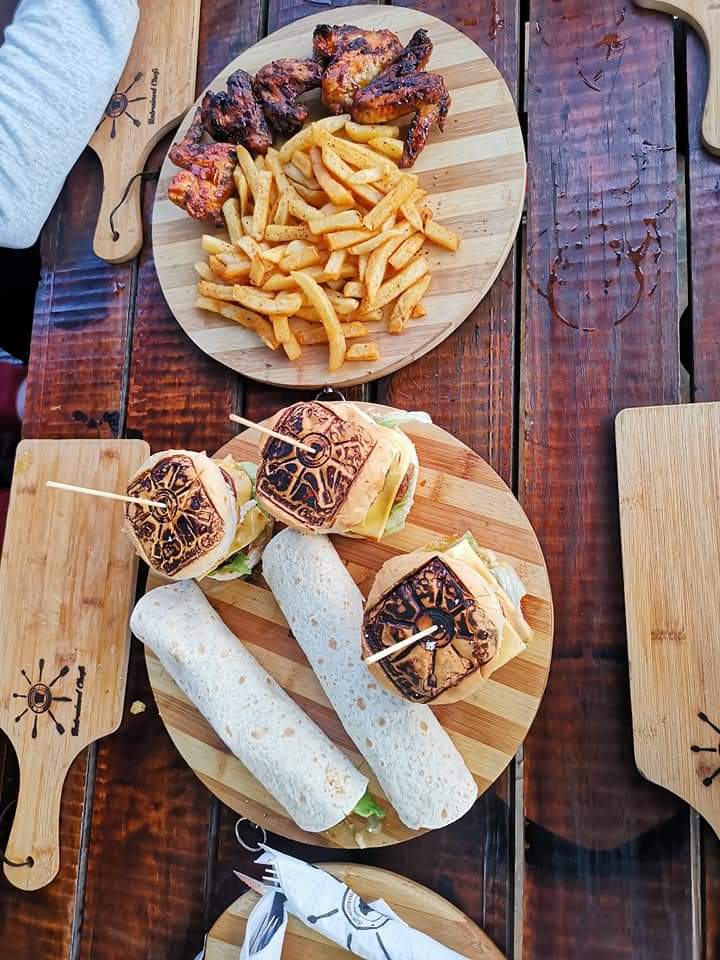UntrainedChefZa's tweet photo. Desparate Housewife Meal R410 🔥🔥🥵🥵
#FoodPorn
#FoodGasm
#FoodFunFriends
#WeAreTheFuture 
#UntrainedchefsZA
#YoTipsyBartenders
#LeadersOfTheNewSchool https://t.co/0yX1ojWTiE
