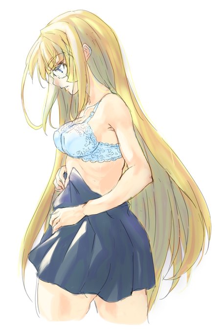 らくがき。スカートを履く 