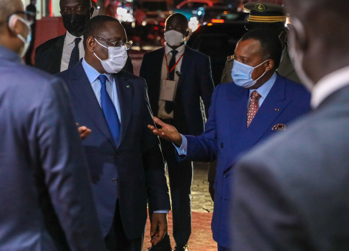 Le Chef de l'État <a href="/Macky_Sall/">Macky Sall</a> est arrivé à Brazzaville hier où il a été accueilli par son homologue S.E.M Denis Sassou Nguesso.
Le Président Macky Sall fait partie des invités d'honneur de la cérémonie d'investiture du Président Denis Sassou Nguesso, réélu à la tête du Congo.