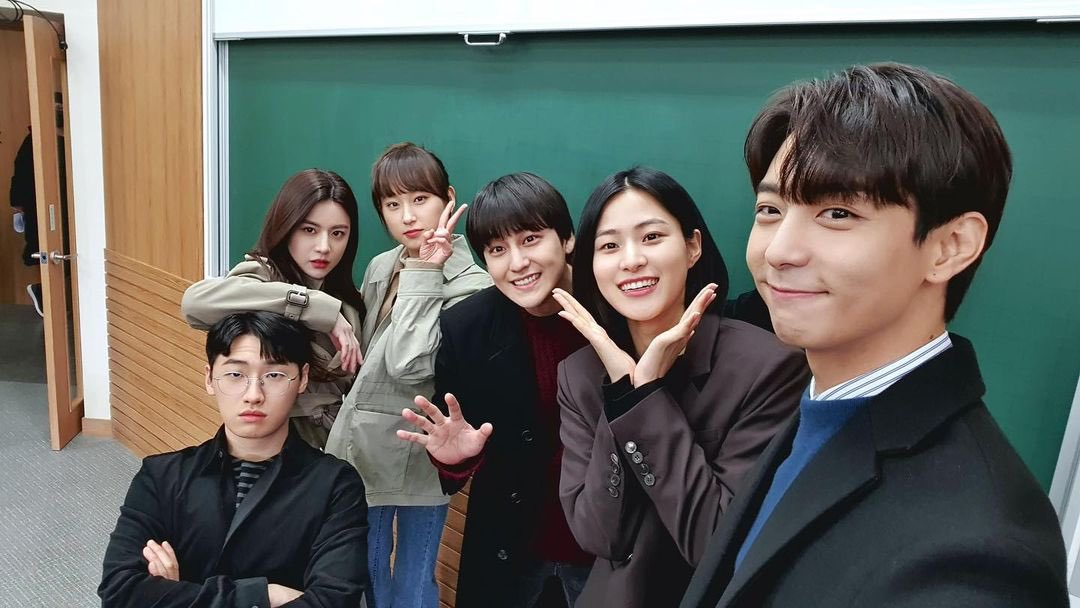 kdramafairy's tweet photo. THEY ARE SO CUTEEE 😭 https://t.co/bUHpR5GpSr