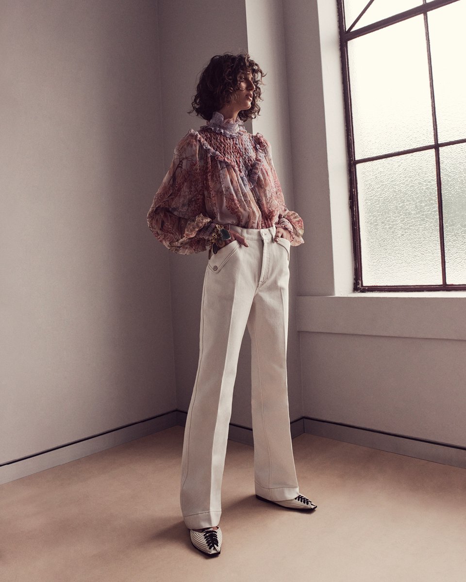 ZIMMERMANN_'s tweet photo. Up Close: From Spring 21, the Botanica Smocked Yoke Blouse, Pocket Flare & Botanic Geo Frame. Shop new season RTW > https://t.co/K0TB1ga9Iu Shop Denim > https://t.co/KHUVQl1h1t #ZimSpring21 #zimmermann https://t.co/7txEIlRpq5