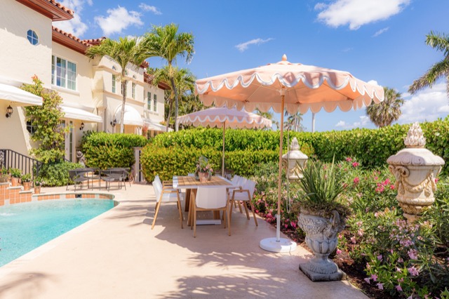 The 4th annual Kips Bay Decorator Show House Palm Beach is underway. The beautifully decorated home at 7417 South Flagler Drive in West Palm Beach will be open through May 9th. Get all the details on our weekly blog: bit.ly/39t4kjb #designblog <a href="/SaxonHenry/">Saxon Henry</a> <a href="/KBShowHouse/">Kips Bay Decorator Show House</a>