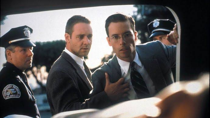56. L.A. Confidential (1997).Director: Curtis Hanson.Starring: Guy Pearce, Russell Crowe, Kim Basinger, Kevin Spacey, Danny Devito.