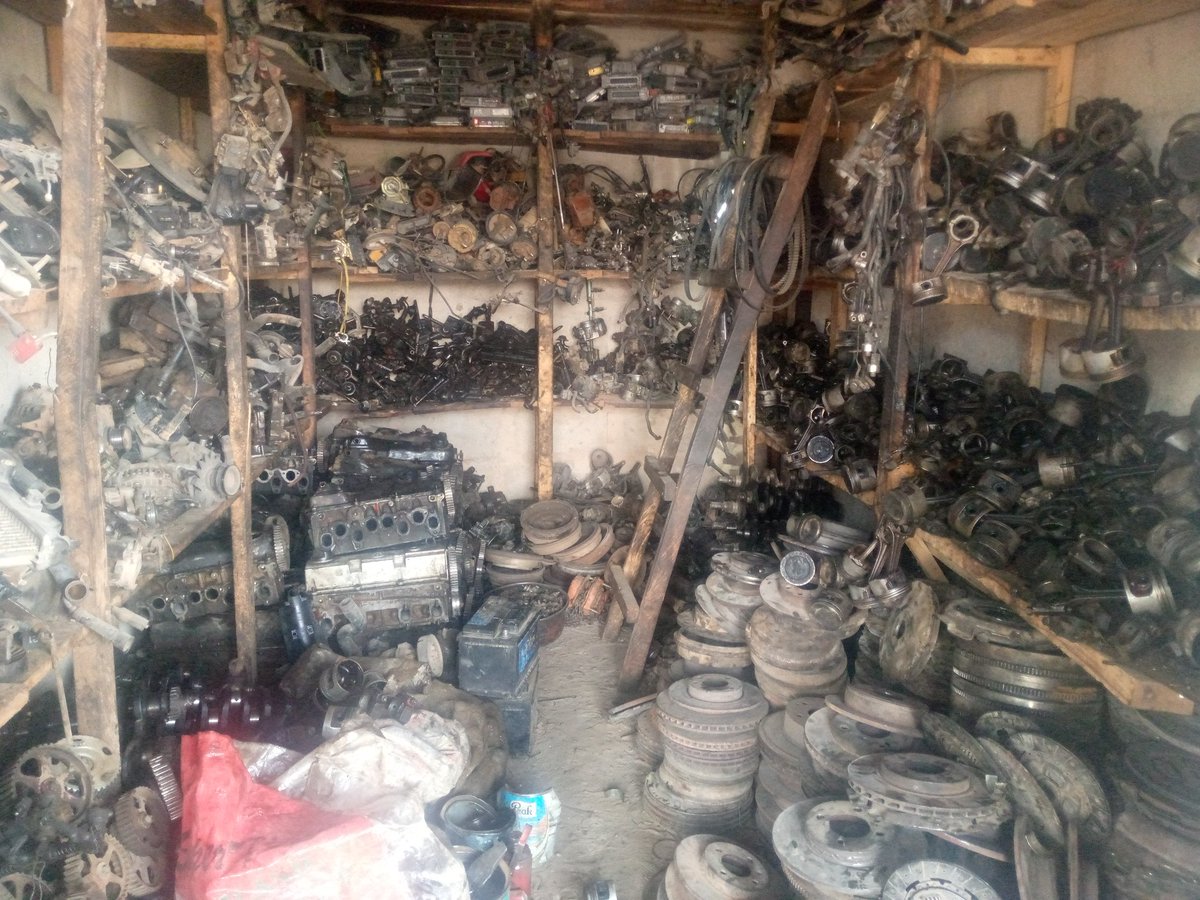 El__abdool's tweet photo. MY HUSTLE

We sell diff CAR SPARE PARTS (new or fairly used). Nation wide delivery

If u hv Scraps (like those after building, old cars &amp; gen, unused metals &amp; etc) we all buy 4rm those within KT, kano, Kaduna, Abuja, Zamfara, Jigawa &amp; sokoto

4 more info DM or contact
07030217295 https://t.co/Dnar04kiMX
