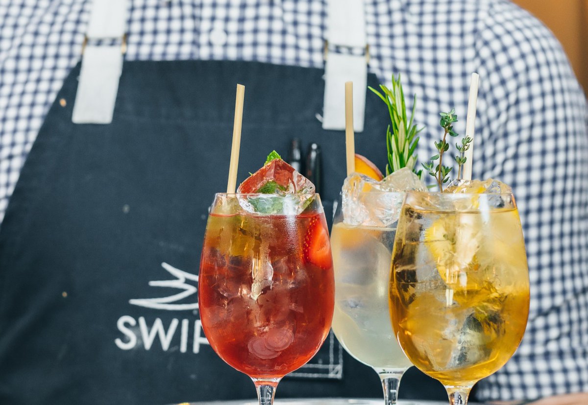 .<a href="/barswift/">Swift Bars</a> cocktails to the park in under an hour. Don't pinch yourself, this isn't a dream ow.ly/16VB50Ep8bB