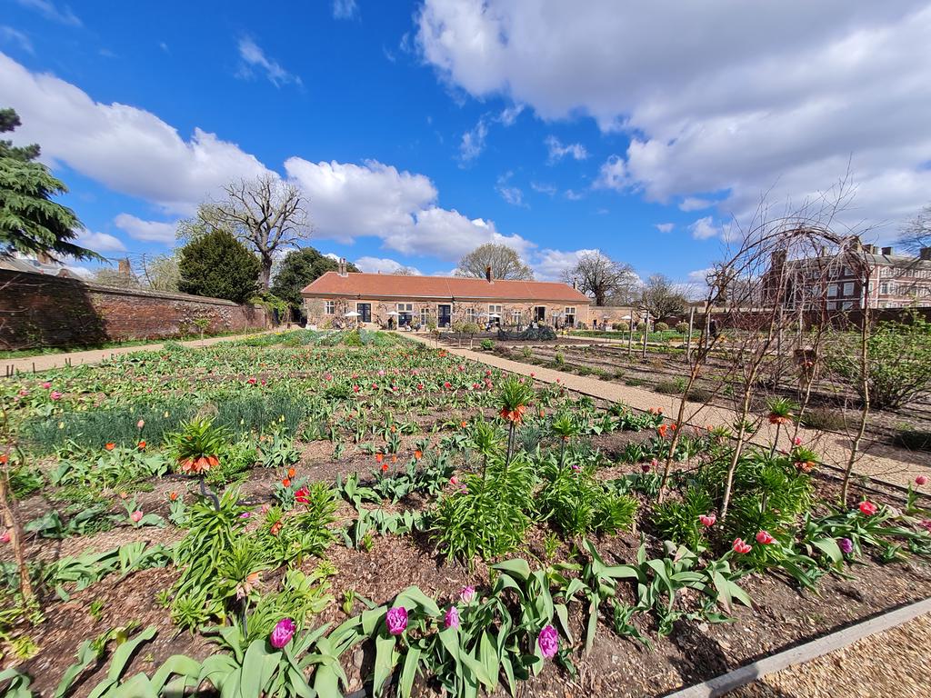 annockh's tweet image. #presentview @nationaltrust its coffee time