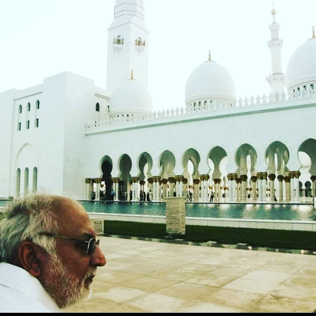 In Grand Mosque Abudhabi.. 2015.
#GrandMosque