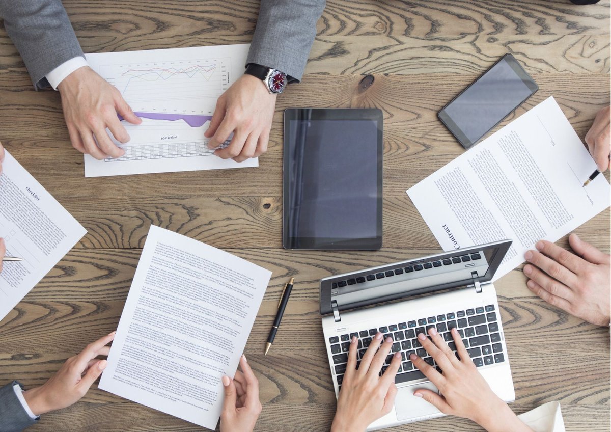 Une vision commune à la team Labodal 
“Être prêt, au bon endroit, au bon moment” 🕗🎯

Notre équipe partage cette vision dans la simplicité de sa promesse. Elle travaille pour trouver des solutions adaptées aux situations d’urgence.💻🚨

Rendez-vous ici : labodal.com