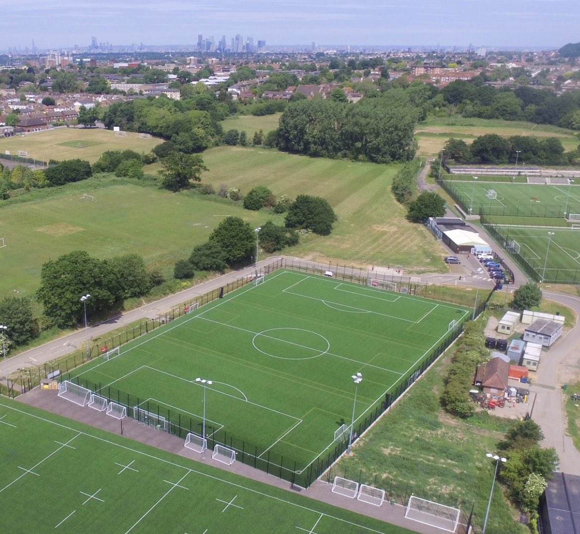 FSD_CACT's tweet photo. FRIDAY NIGHT SOCIAL | we are holding a casual kick about session for males and females 18+ at @CAFCofficial training ground on Friday evenings. To book 👉🏻 https://t.co/oSdQrEeqnG #CAFC #CACTFSD ⚽️⚪️🔴 https://t.co/1TydiRvVwf