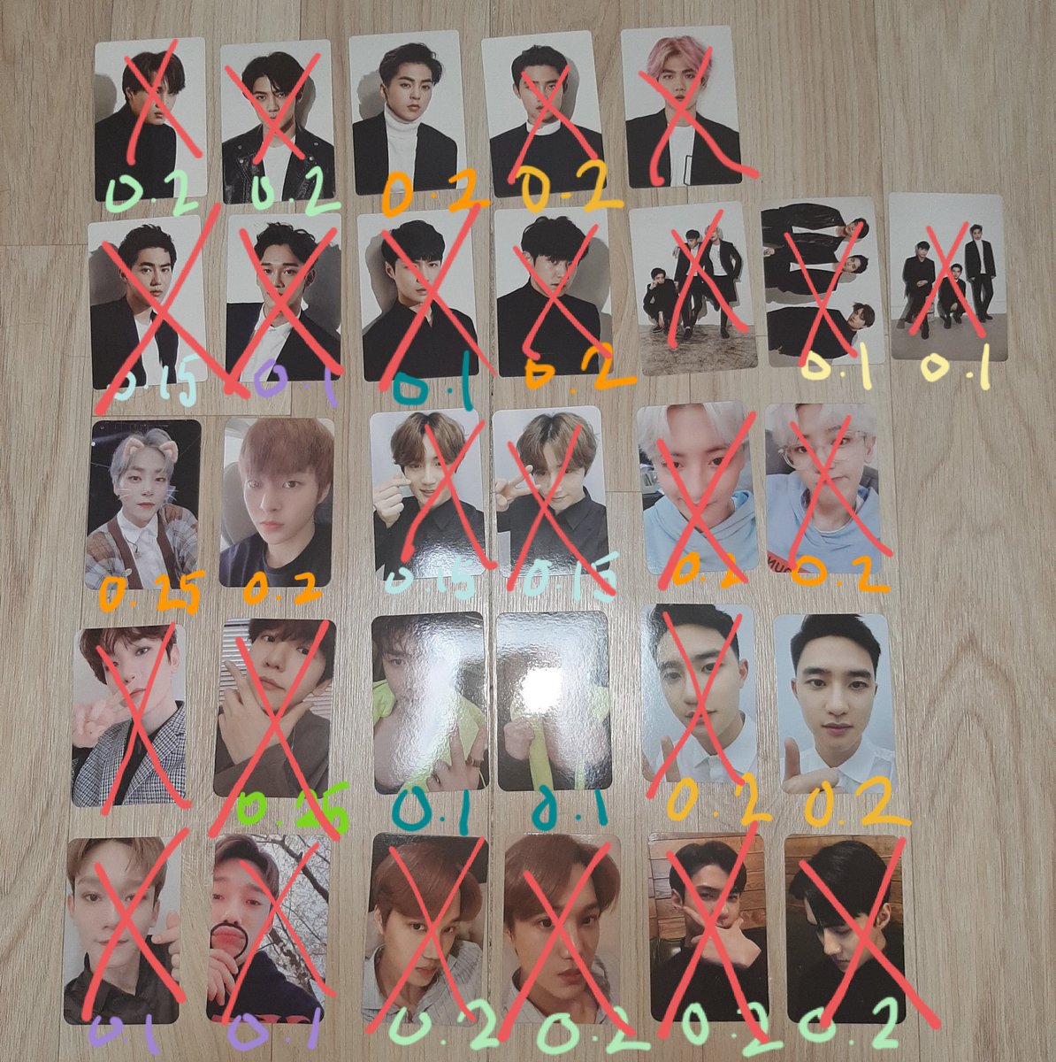 qoralsWkd's tweet photo. 엑소 포카 양도합니다
2016 시즌그리팅과 엑소엘 웰컴키트 포카 양도합니다 디엠주세용

exo 엑소 goods sell photocard season's greeting exol welcome kit 시우민 민석 수호 준면 레이 이씽 백현 찬열 첸 종대 디오 경수 카이 종인 세훈 https://t.co/ChnOzXPUFe