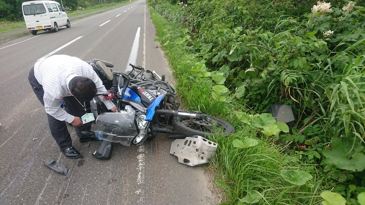 バイク乗りにとってプロテクターがいかに重要なのかわかる事故動画が注目される プロテクターに救われた人たちの声が集まる Togetter バイク乗りにとってプロテクターがいかに重要なのかわかる事故動画が注目される プロテクターに救われた人たちの声が集まる Togetter