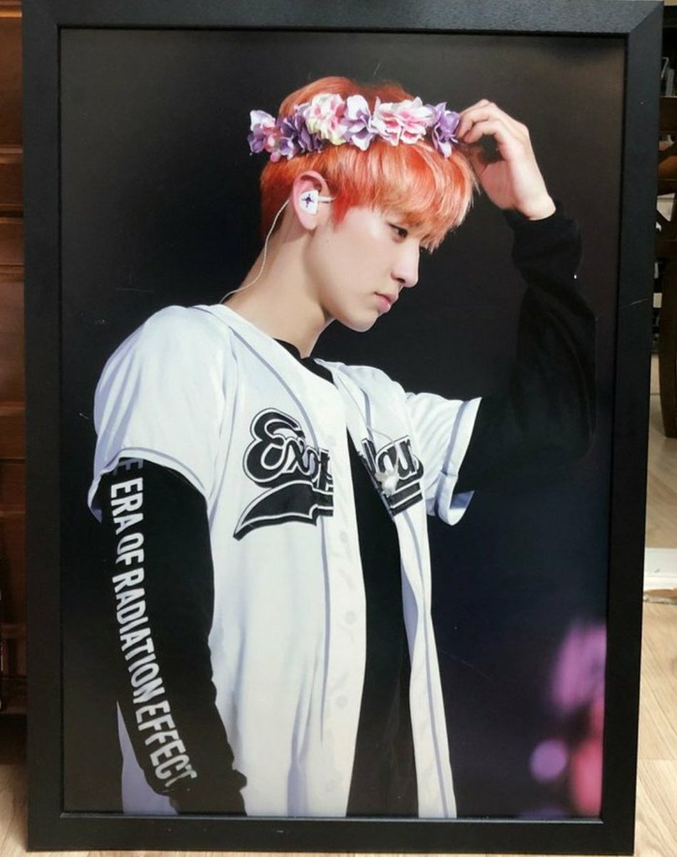 qoralsWkd's tweet photo. 엑소 찬열 A2 액자 양도합니다
하자 좀 있어서 >1.2<에 양도합니다

ㅅㅊㅇ 백현 준면 수호 찬열 디오 경수 종인 카이 세훈 시우민 민석 레이 이씽 첸 종대 양도 판매 교환 럽미라잇 싱포유 ex'act 2015 시그 2016 시그 exo goods photocard sell exodium 엑소디움 엘리시온 익스플로레이션 익플닷 https://t.co/dTu77VNBkZ