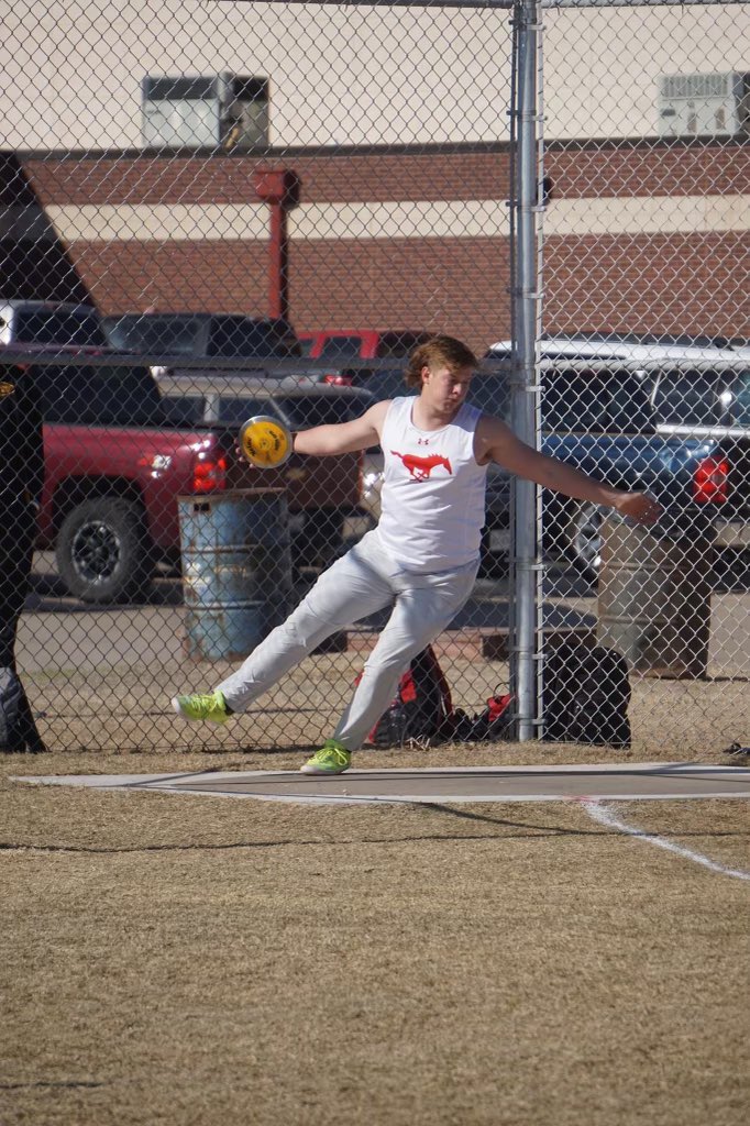 DCMUSTANG_TRACK's tweet photo. The Mustangs have their first three Regional Qualifiers from yesterday’s Discus Throw.  Sawyer Davis is Area Champion.  Juan Herrera took Third and Carson Little placed 4th. 💪🏼🐎💪🏼🐎💪🏼#MustangThrowers @SawyerDavis74 @JuanHer71707105 @Carson_Little_ https://t.co/xgXrrwZLdQ
