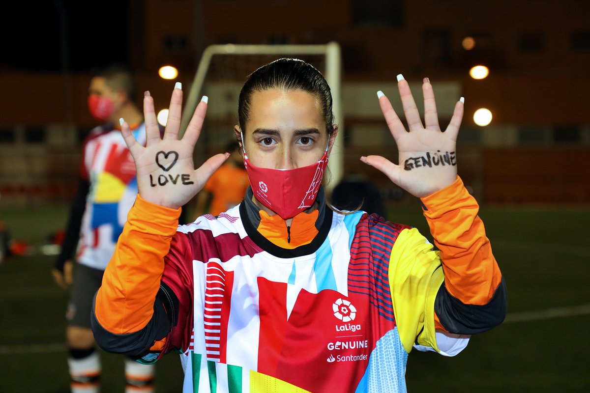 FVCF_Events's tweet image. 🎨 En el #DíaMundialDelArte no podemos dejar de recordar esta maravillosa camiseta de ⤵️ 

@FundacionLaLiga 
#LaLigaGenuineSantander 

#VCFinclusivo 🤝
#JuntsAnemAMUNT 🦇