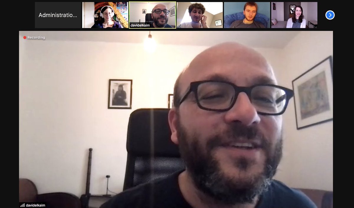 IMMENSE MERCI !

Il y a quelques semaines, les élèves de l'<a href="/ecoledelacite/">Ecole de la Cité</a>  ont eu le privilège d'échanger avec le scénariste David Elkaïm (Ainsi soient-ils, En Thérapie,...). Une discussion passionnante qui réchauffe les coeurs en cette période 🥰

#entherapie  #masterclass