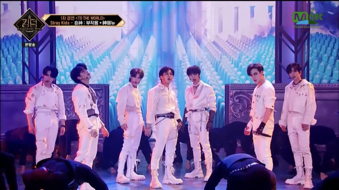 mintho1025's tweet photo. KINGS #STRAYKIDS 😌 https://t.co/lXr0UPgkk4