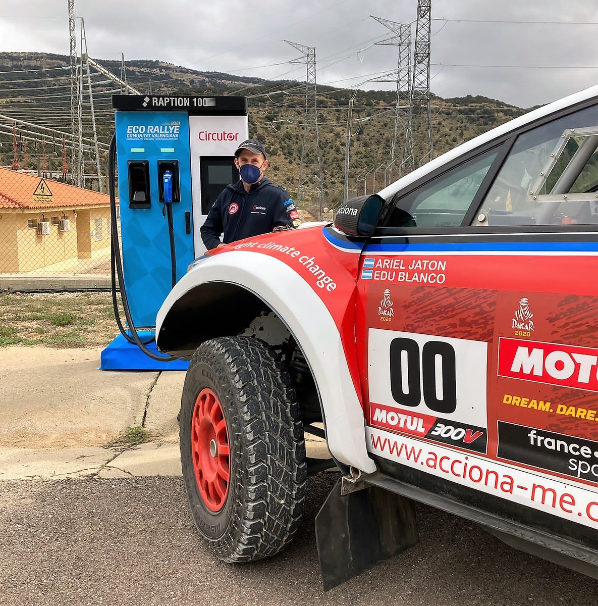 circutor's tweet image. ¡Los #RAPTION100 ya están funcionando en la #EstaciónEléctrica de #Renomar (#Morella), listos para el inicio del #EcoRallye de la #ComunitatValenciana!