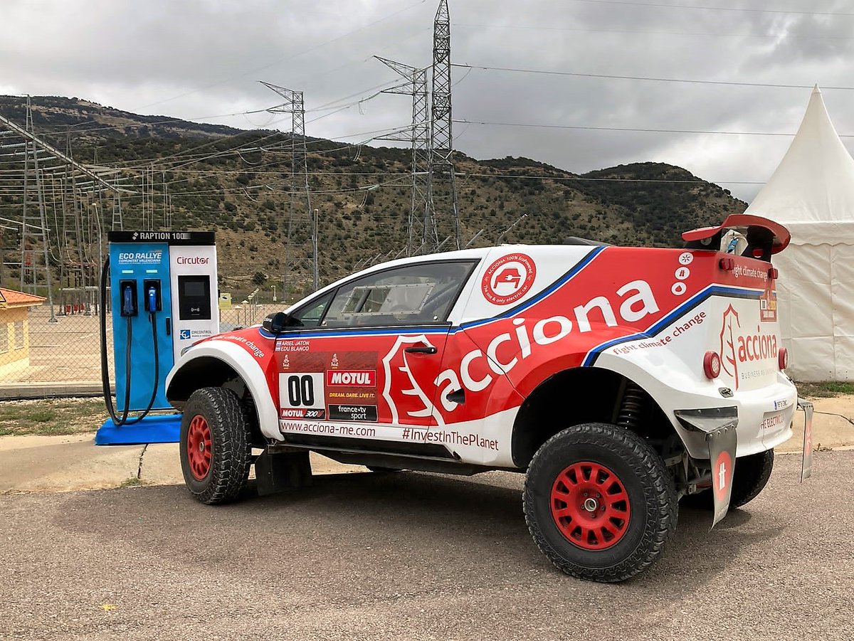 circutor's tweet image. ¡Los #RAPTION100 ya están funcionando en la #EstaciónEléctrica de #Renomar (#Morella), listos para el inicio del #EcoRallye de la #ComunitatValenciana!