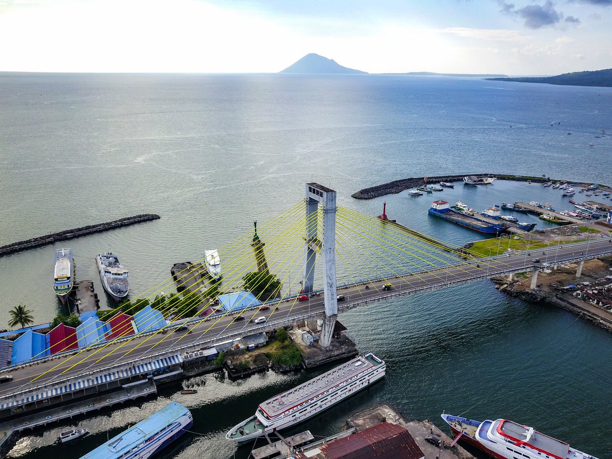 AdventureManado's tweet photo. 📍Jembatan Soekarno, Manado (Sulawesi Utara)
.
.
.
#jembatansoekarno
#jembatansoekarnomanado
#Manado #kotamanado
#manadotrip #tourmanado
#manadoadventure https://t.co/4PLxAxSV3g
