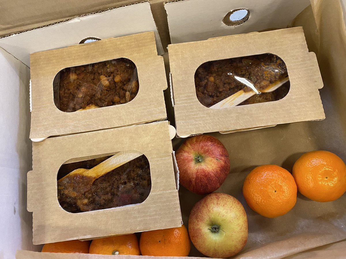 Coming to the end of the holidays &amp; the kids have enjoyed their estate sessions with the coaches at <a href="/Millwall_MCT/">Millwall Community Trust</a> as well as the #healthy #cooked #meals provided for them #RennieEstate #ManorEstate #MillwallFC #Millwall #SE16 #Community #Bermondsey #Rotherhithe