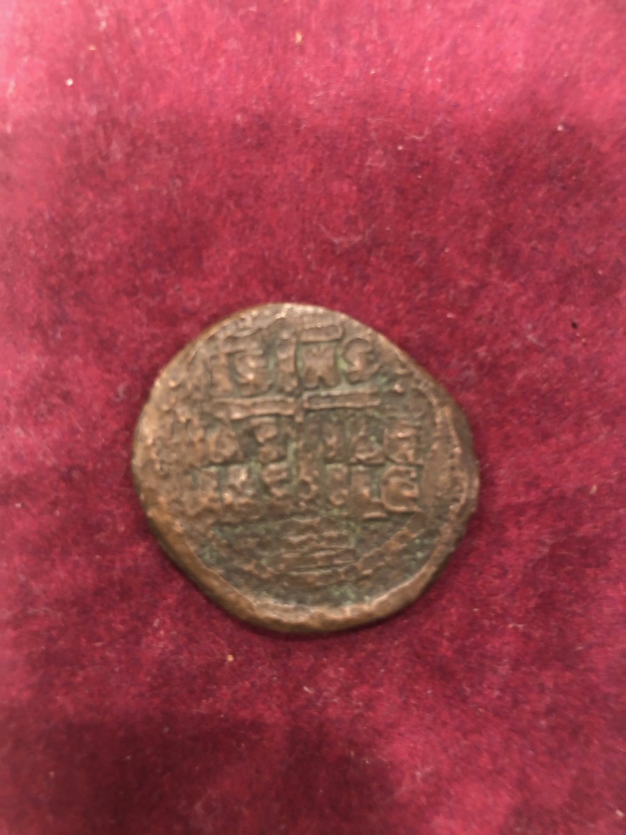 InfidelWorld1's tweet photo. I Found these #coins. Can anyone tell me anything about them? #coin #coincollector #CoinMaster #pawnshop #Collectibles #collecting #appraisal #museumarchive #History #trending #help #oldcoins https://t.co/mfVjzNGvOX