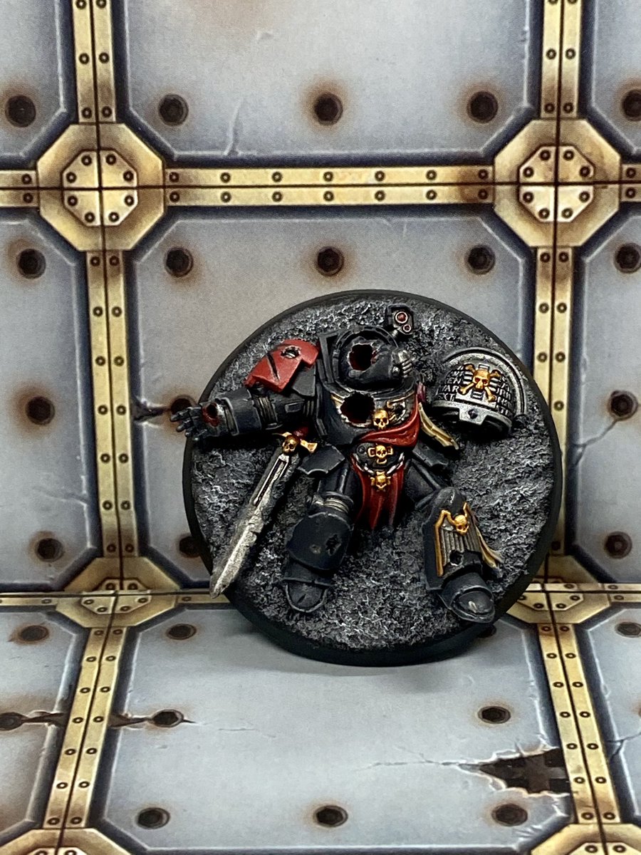 TheLegionofTwo's tweet photo. Objective Marker 5 is complete, I have to say out of all the markers I have done this is may favourite. Posted by J #deathwatch #deathwatch40k #warhammer40k #warhammer #wh40k #warhammerkitbash #paintingwarhammer #warhammercommunity #objectivemarker #warhammerofficial https://t.co/aZFLkS8eji