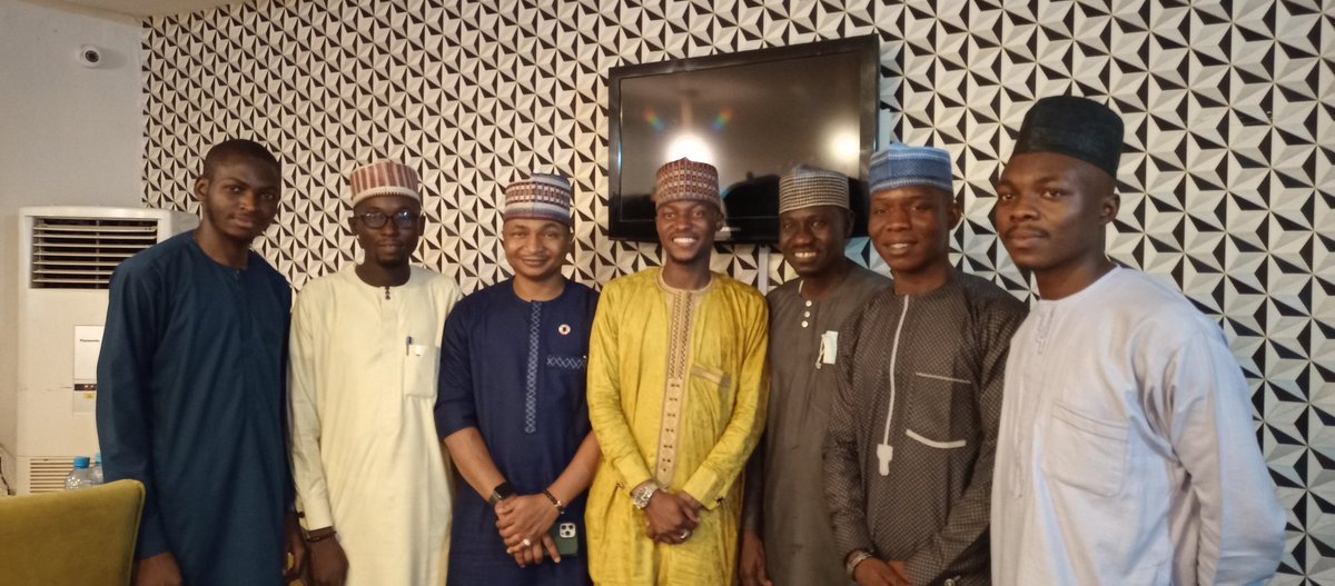 Sani_Scholar's tweet photo. Had a delicious #Iftar with @HamzyCODE and @Connected_dev @BRIDGECONNECTNG #GMAAK champions in Kano to promote peace building 🕊️ and tolerance amongst our Muslim and Christian communities, which is an ideal Ramadan embodies. https://t.co/dgUBnsNeKu