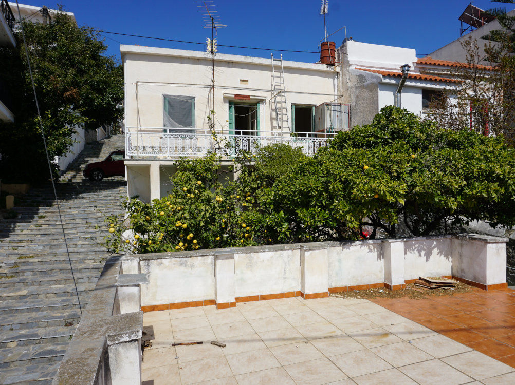SamosProperties's tweet image. House for sale on beautiful Samos........two floored property with large garden and great views, spring is in the air.....

samosproperties.com/listings/two-f…