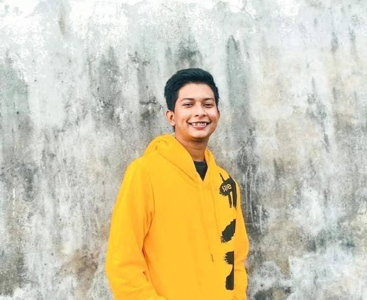 The boy in the photo, KyawNaingHtut, was arbitrarily abducted by Terrorist Junta for no reason in Thingangyun this evening.
FREEDOM OF SPEECH
#Apr15Coup
#ReleaseTheDetainees
#WhatsHappeningInMyanmar