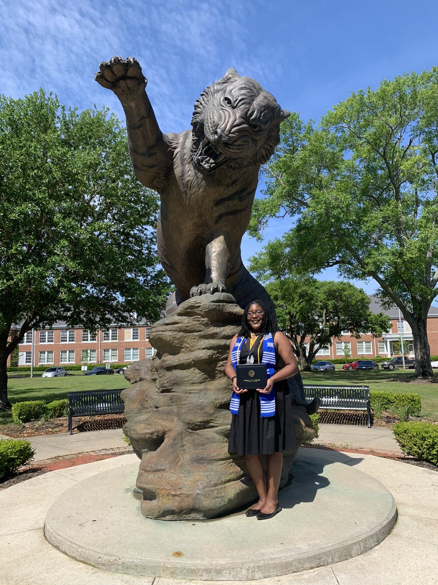 TheErynShow's tweet photo. Dear Grambling,
It’s been real
It’s been fun

Thank you for lessons learned, new friends, and great adventures. 

Until we meet again😊 https://t.co/z5pSuCN13W