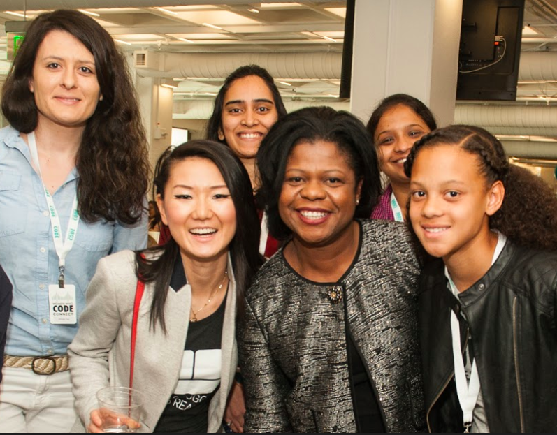 WomenWhoCode's tweet photo. What do you get when you join #WWCode? 
👩🏾‍💻 #Coding Resources 
💪🏽 #Speaking Opportunities 
🌍  Global #Community (Including Online Networks) 
📑  WWCode #JobBoard 
🎟  #Scholarships + Free #TechEvents 

Join now for free → https://t.co/dKhkzqNQo2 #womenwhocode #womenintech https://t.co/sxvWRitadi