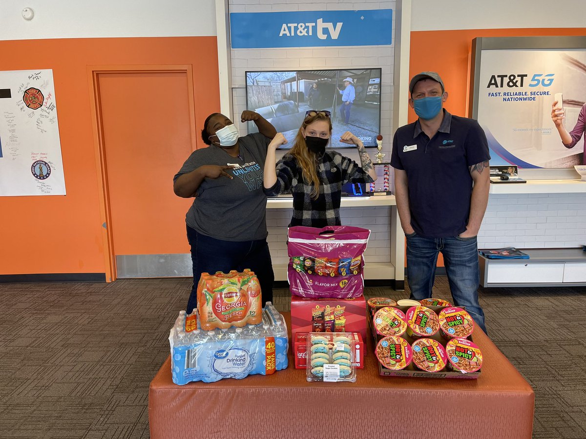 Apex Morrilton is excited about their Spicy 🌶 🔥 fill the fridge win!!! #MadCashAccDash #KAMO #H4N1