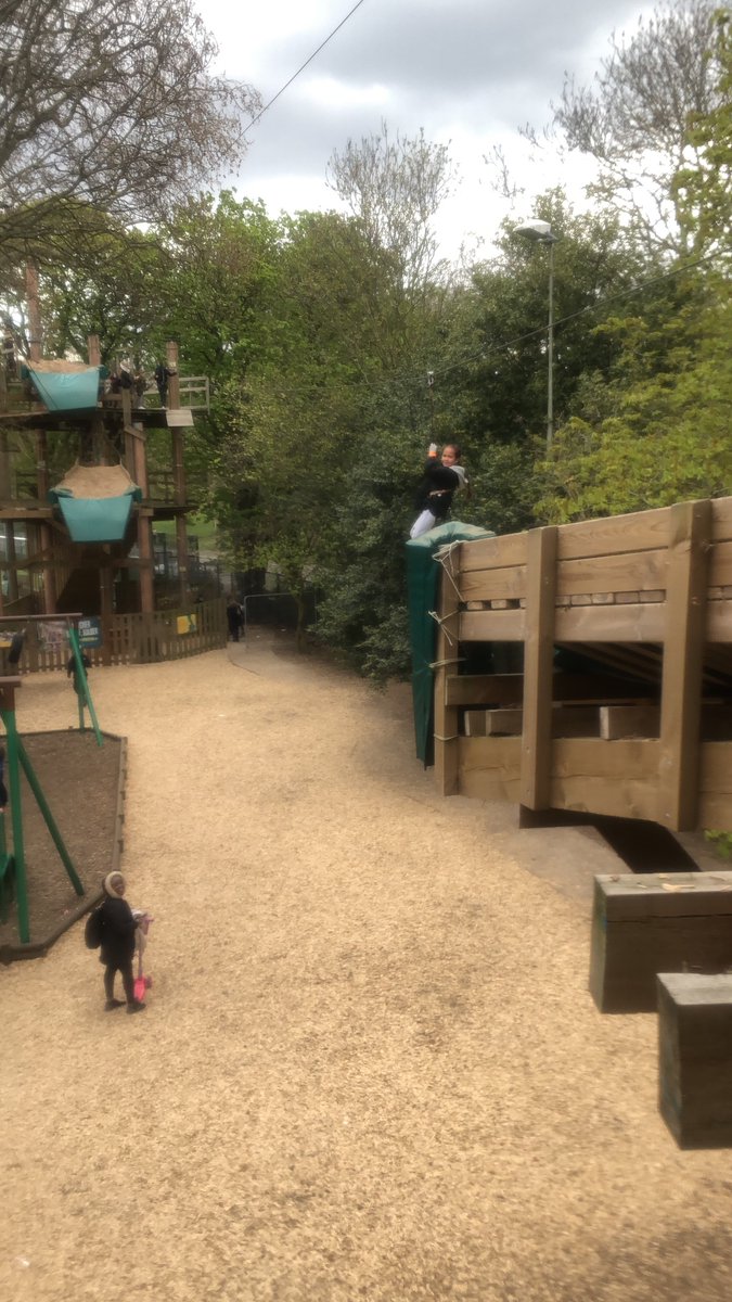 CocoClarkson's tweet photo. That’s was amazing, sis was a scaredy-cat. But you know me ! Mum and Dad did okay too 😛 #familytime #goape #London #outdoors #zipwire @KidneyBean2011 xxx https://t.co/82peIacHuD