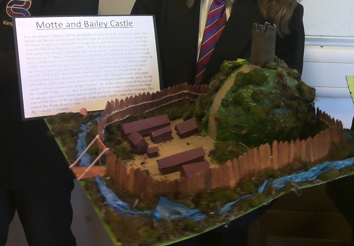 HumanitiesKc's tweet photo. What fantastic work from Year 7 students for their castle project homework! Well done all! 👏 #TeamKC #TeamHums @qoe_kc @KingsthorpeC https://t.co/sHuRZMm4C6