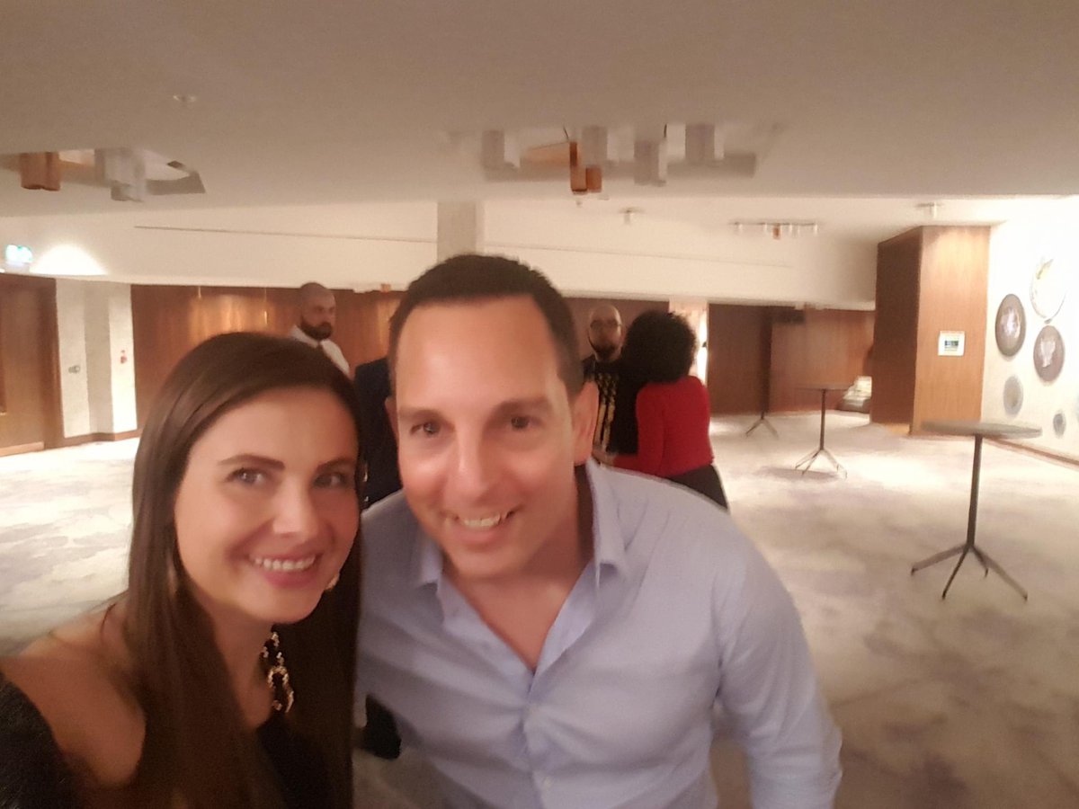 ElTruchan's tweet image. MOM 2019 awards El Truchan SMP specialist @ Perfect Definition
#scalppigmentation  #scalptattoo #femalehairloss #smplondon #tattoo #malehairloss #smpengland #female #male  #smpuk #hairtransplatation #hairlosssolutions #hairstyle #baldness #alopecia #hairtattoo