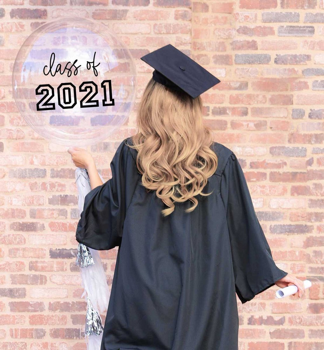 CreativeUnionD's tweet image. 15 Graduation Decorations And Keepsakes For The Class Of 2021 creativeuniondesign.com/blog/graduatio…