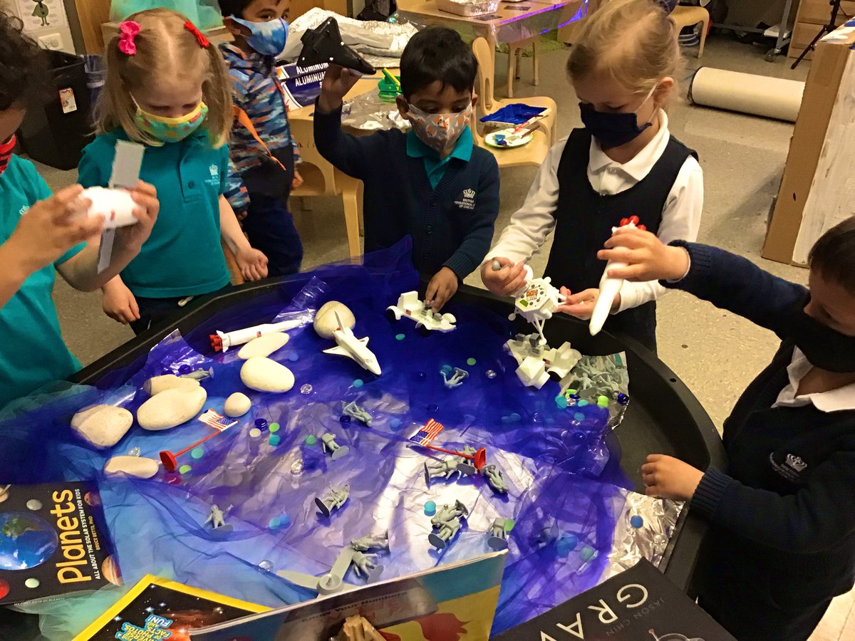 BISCLPNursery's tweet image. Launching in 5, 4, 3, 2, 1...
We are ready for Blast Off! The #Friendlyfoxes are looking forward to learning more about space this term @The_IEYC #blastoff @BISCLincolnPark @NAEducation