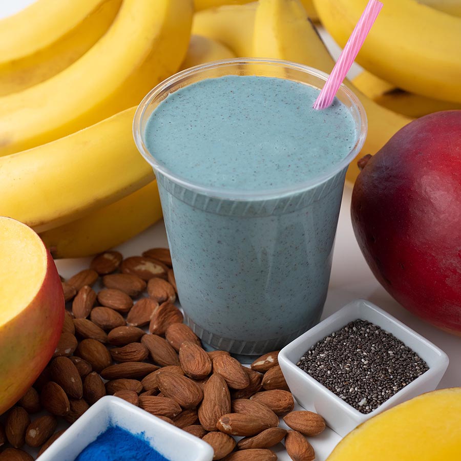 obligatory Blue Abyss post. ✔️

Banana, Mango, Blue Spirulina, Almond Butter, Chia Seeds, Almond Milk