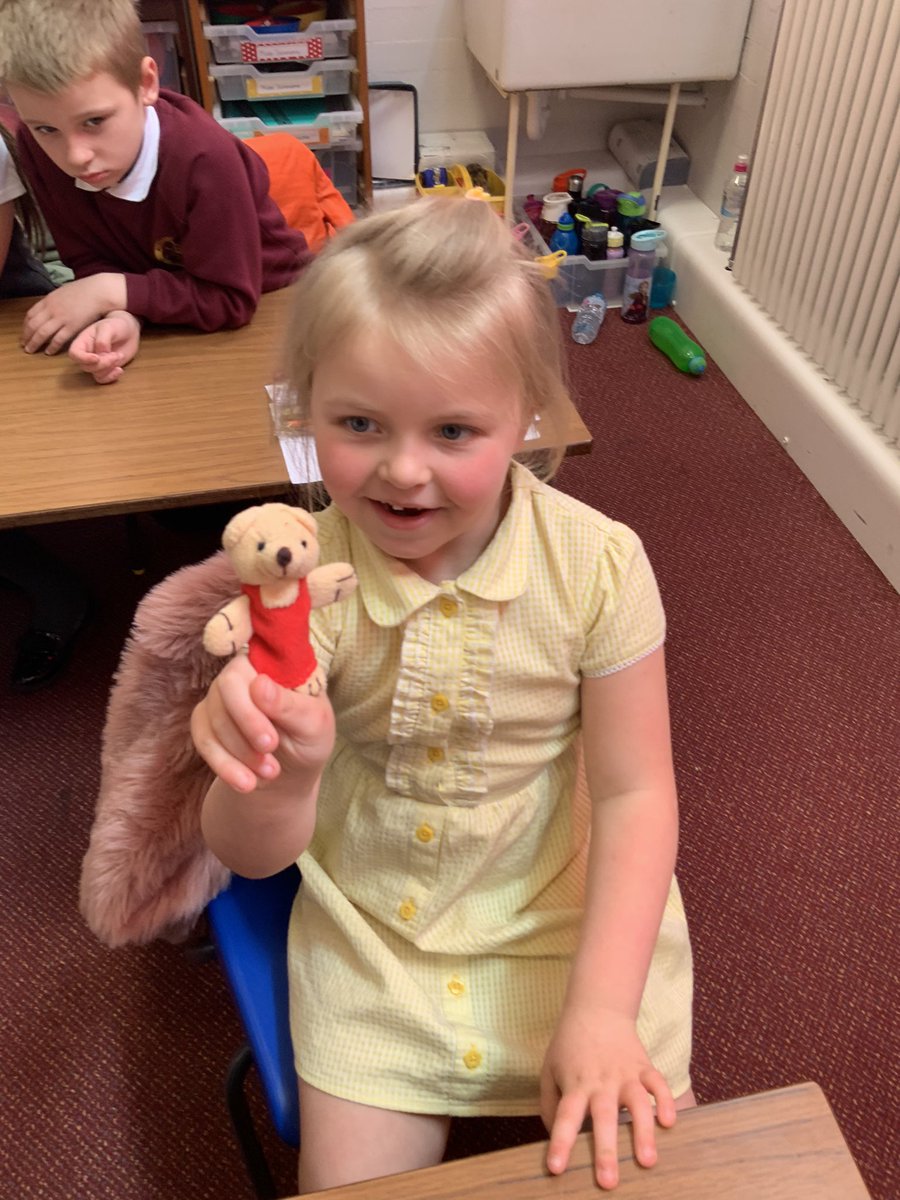 ABCPschool's tweet photo. This afternoon we have been exploring some different kinds of puppets for our DT unit... we will be designing and making our own hand puppets and we can’t wait! #ABdesigntechnology #ADdt #HandPuppets #Class2S https://t.co/iruvVYCfGx