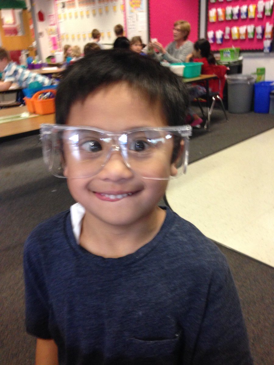 MsZelasko_APS's tweet photo. 2 weeks until family science night! Join us Thursday, April 29th at 6 pm for a fun filled, live, virtual family event with interactive science for the whole family!! @APS_FleetES @APSscience @ChildSci https://t.co/wztEMtO3HU