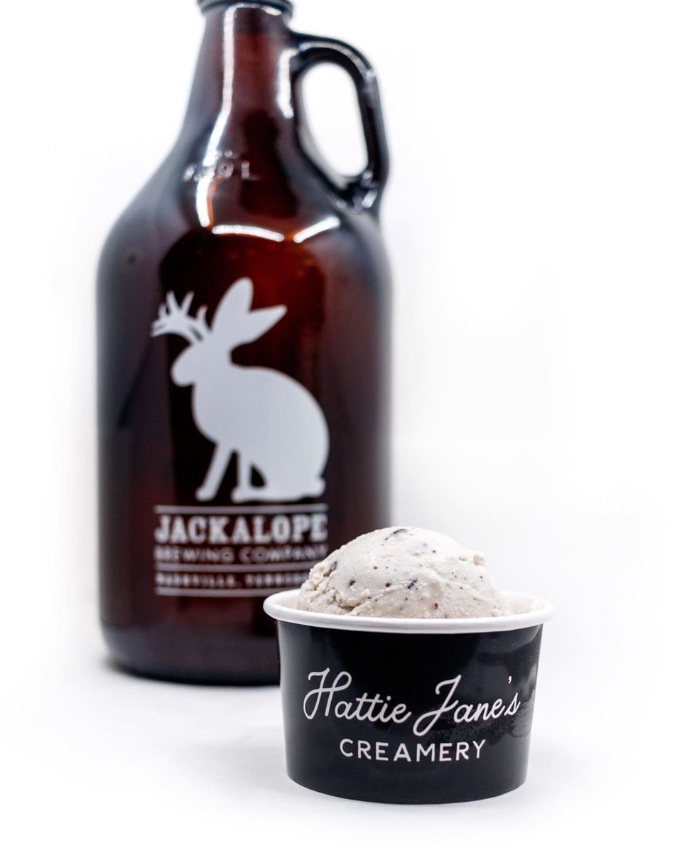 JackalopeBrew's tweet photo. Ice cream + beer?! Yes please! 🍨 We’re collaborating w/ Hattie Jane’s Creamery to celebrate their Franklin Rd grand opening! This Blissful Bluebird &amp; Fudge ice cream utilizes our berry wheat beer w/ a blueberry fudge ripple. 🍫 Exclusively at HJC Franklin Rd for a limited time! https://t.co/FaazvIyYqP