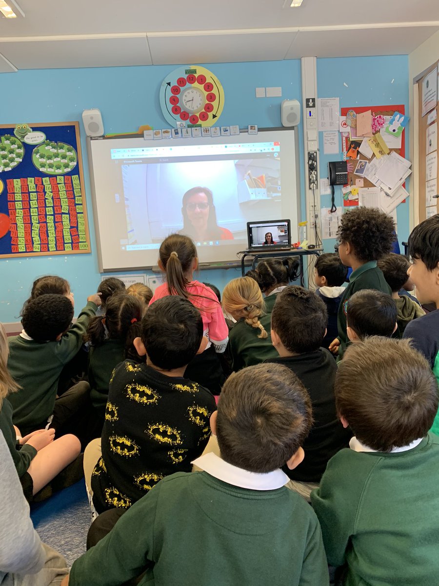 ReceptionMoon's tweet photo. We had an exciting video call today with @D2S_Wales ๐ we listened carefully to the story and shared our own experiences of visiting the dentist. We were reminded that we must brush our teeth twice a day! ๐ฆท๐ชฅ @AdamsdownHSch https://t.co/YdIJoBrJGg