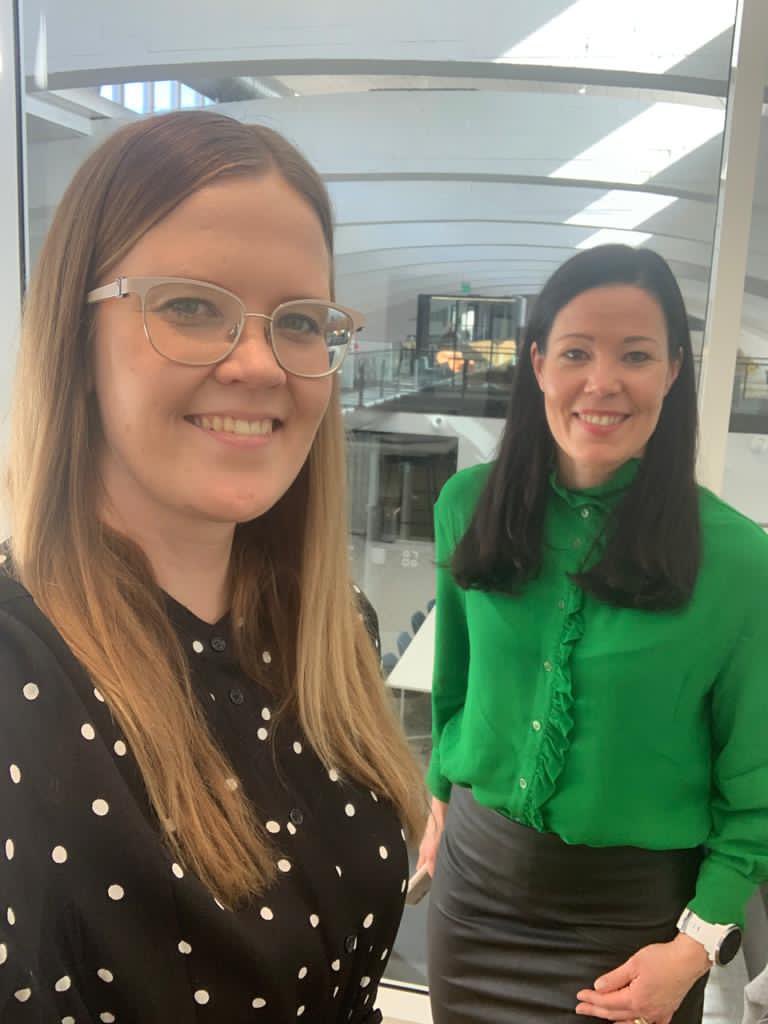 Yhteistyö on helppoa ja vaivatonta, kun molemmilla on samat ”intohimot”: asiakaskokemus, brändi ja futis 🤩💎⚽️ Kiitos <a href="/KirsiNii/">Kirsi Kalpio</a> 🙌
#yhdessäparastulee #pohjolavakuutus #franklypartners #asiakaskeskeisyys #asiakaskokemus #arvolupaus #brändi