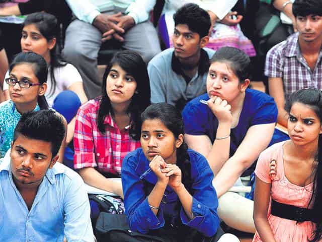 SambitKumarMi18's tweet photo. Due to increasing number of Covid-19 cases it is not possible for students to give +3 3rd Semister in offline https://t.co/N9NkBLu3MJ,I request our Hon’ble CM Sri Naveen Pattnaik to conduct exams in online mode &amp; take necessary steps for the welfare of students.#aamebiaasurakhita https://t.co/zSJ7EkFnQ0