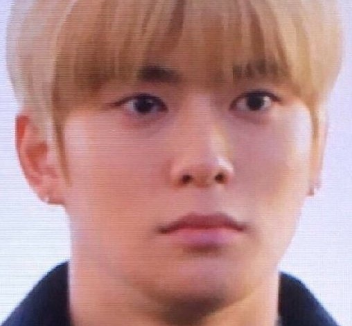 สุขสันต์ครบรอบ               ขอบคุณนะเจโน่
5ปีนะครับพี่เตนล์