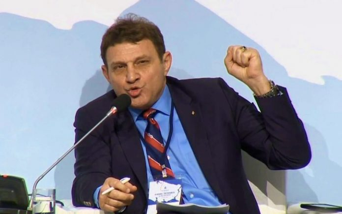 iskenceraporu's tweet photo. İşkence ve Utanç Merkezi Ankara Emniyeti hız kesmiyor! 

Emekli Tuğamiral Ertürk: Ankara Emniyeti’nde maruz kaldığımız kötü muameleler onur kırıcıydı!

#işkenceraporu

https://t.co/fLl7OIsGn1 https://t.co/4Y6cNUt9jo